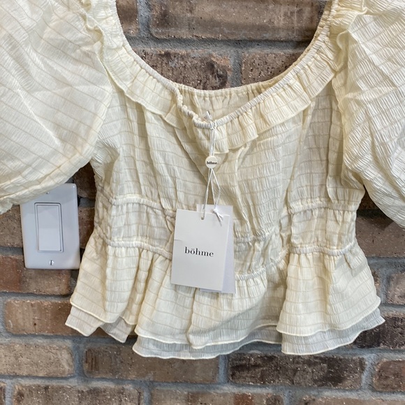 NWT CREAM BLOUSE - Picture 2 of 2
